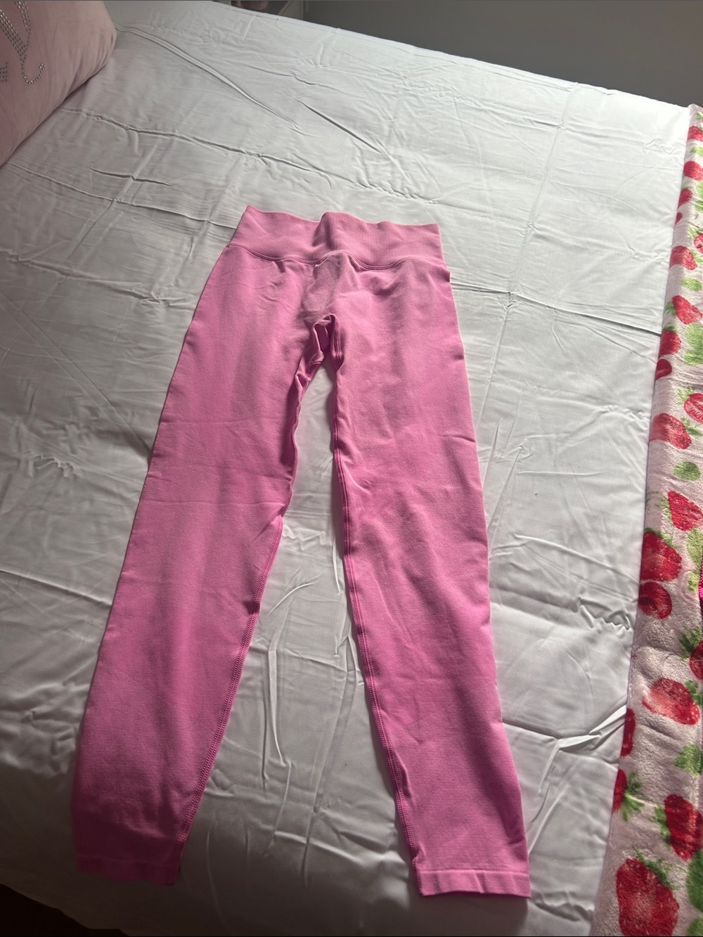 PINK Victoria's Secret Girls' Bubblegum Pink Stretch Leggings